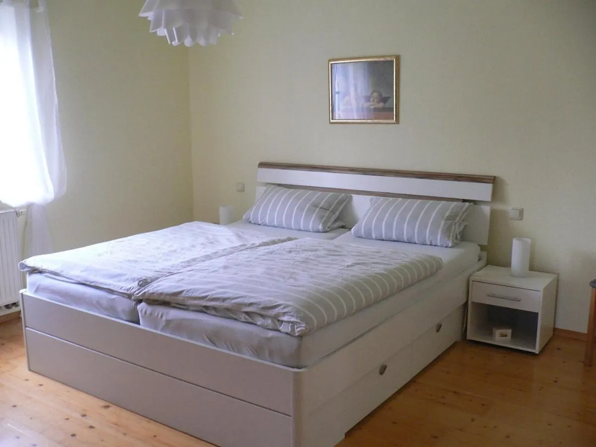 Apartment Gepflegte Ferienwohnung In Ruhiger Lage Bad Kissingen